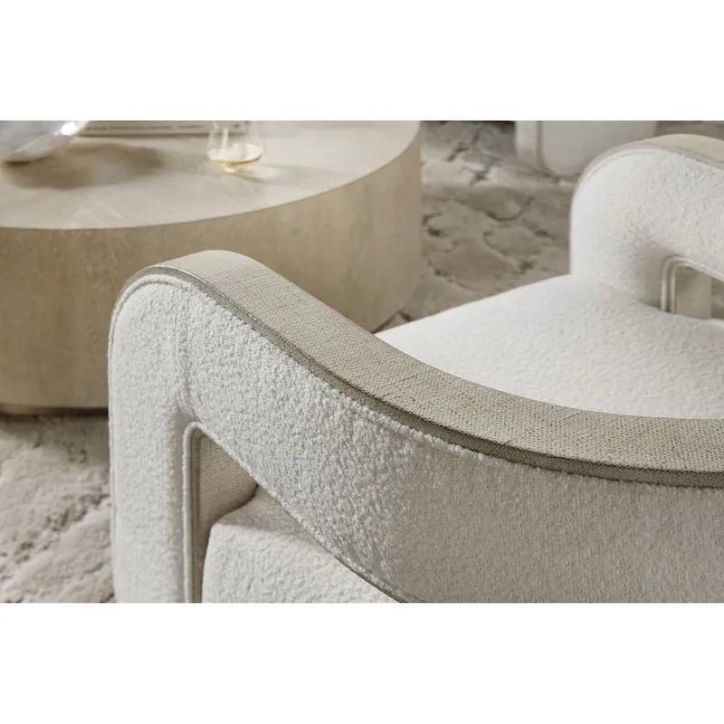 Fauteuil de relaxation moderne coussiné, d'inspiration zen