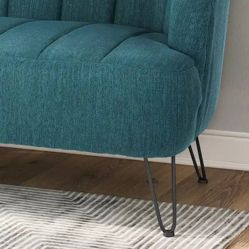 Canapé deux places en tissu moderne avec pieds en épingle à cheveux
