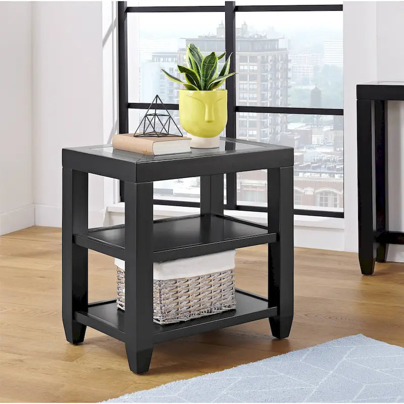 Table d'appoint de 40 cm de large avec plateau en bois et verre, dotée d'étagères.