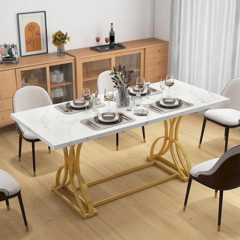 Une table à manger rectangulaire en bois et métal, de style rustique, pouvant accueillir 6 à 8 personnes.